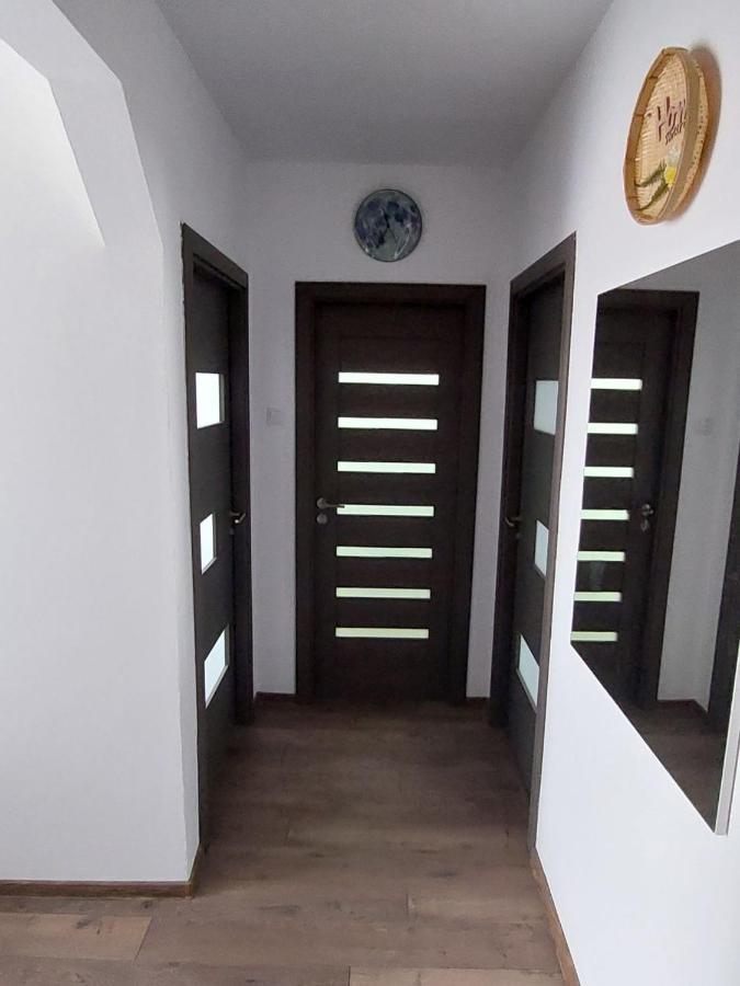 Apartament Dabe Hd Hunedoara Exterior foto