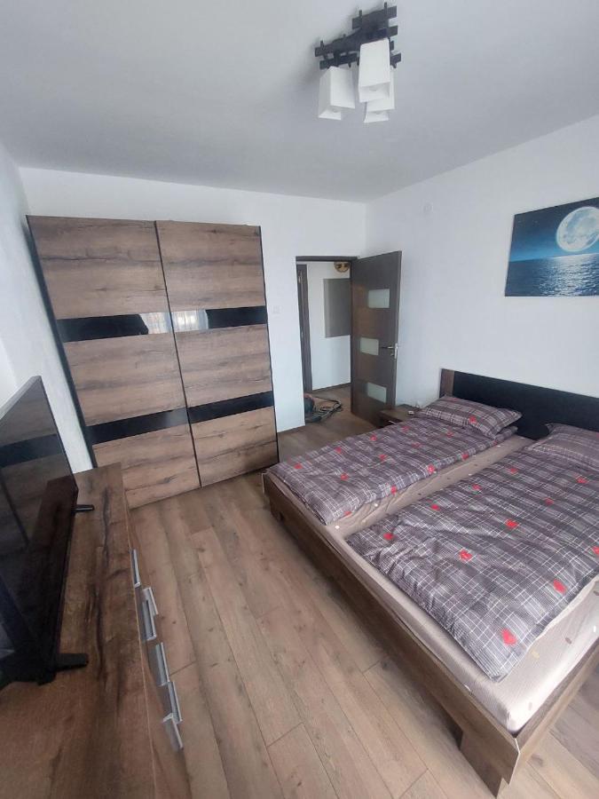 Apartament Dabe Hd Hunedoara Exterior foto