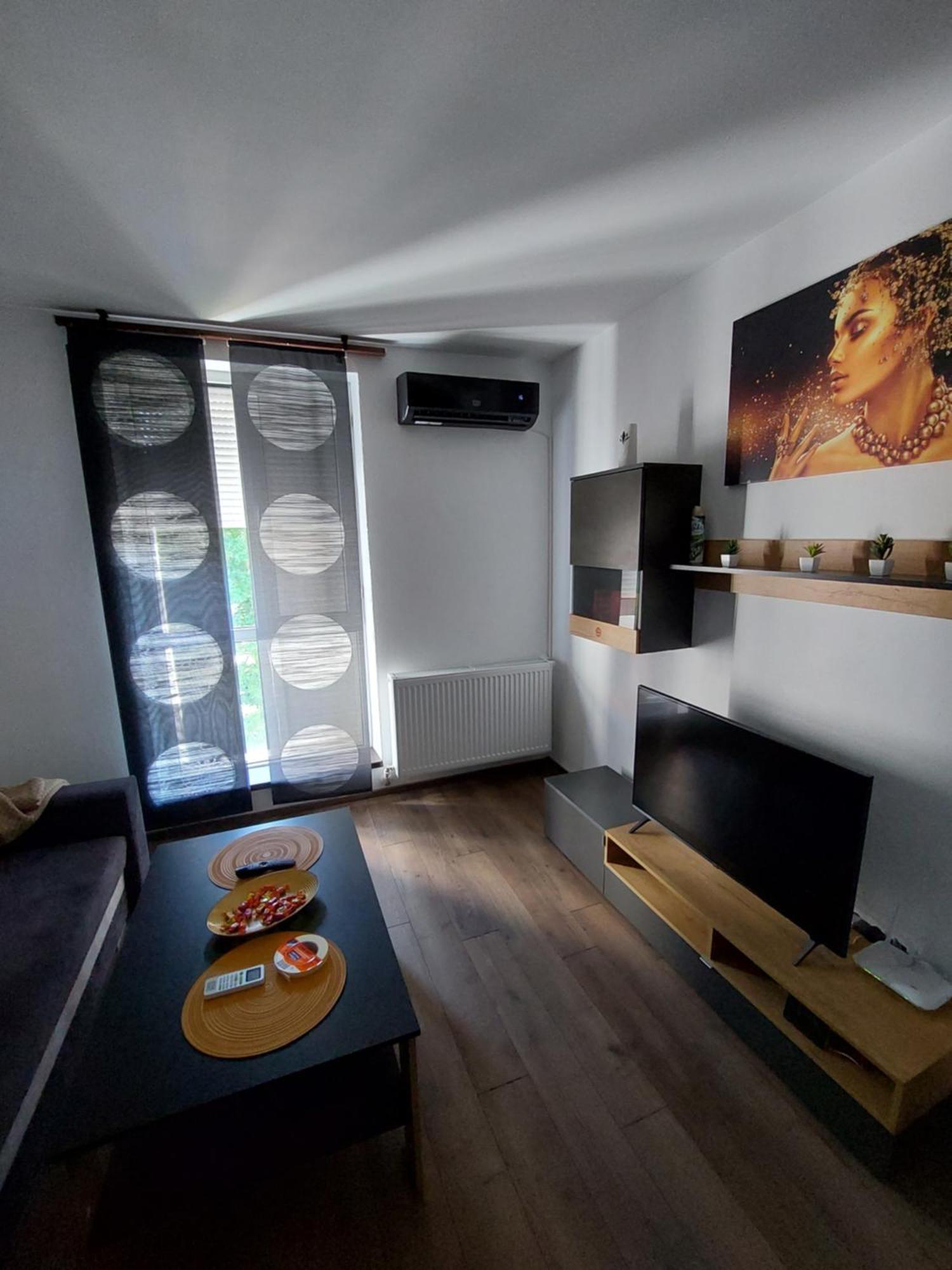 Apartament Dabe Hd Hunedoara Exterior foto